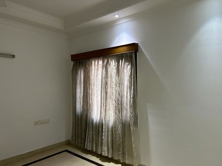 undefined, central-market 6 Bedroom 360 Sq.Mt. Villa In Sector 50 Noida 10341517