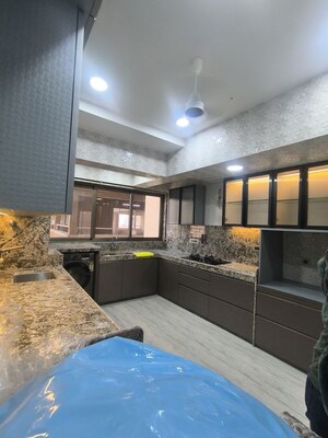 Kitchen in 3.5 BHK Apartment at Motilal Nagar – for Rent