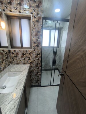 Attached Bathroom in 3.5 BHK Apartment at Motilal Nagar – for Rent