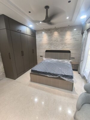 Bedroom in 3.5 BHK Apartment at Motilal Nagar – for Rent