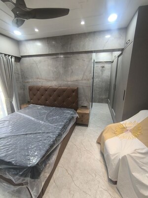 Master Bedroom in 3.5 BHK Apartment at Motilal Nagar – for Rent