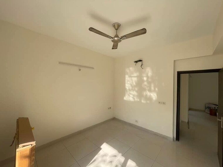 Room, bptp-amstoria 3 Bedroom 2700 Sq.Ft. Apartment In Sector 102 Gurgaon 10341540