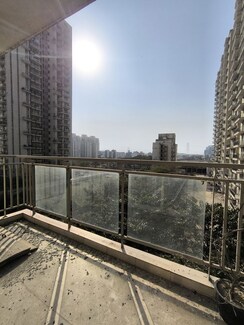 3 BHK + Pooja Room,Servant Room,Study Room,Extra Room,Store Room Apartment For Rent in Conscient Heritage Max