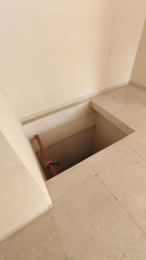 Room in  Shop at Cosmos Aura, Worli – for Rent