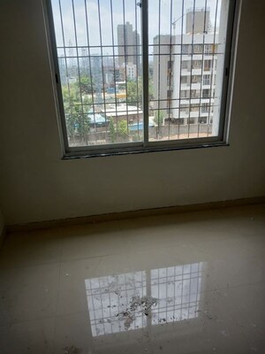 Room in 2 BHK Apartment at Runwal The Central Park, Chinchwad – for Rent