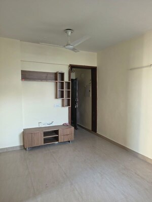 Room in 2 BHK Apartment at Shree Vardhman Mantra, Sector 67 – for Rent