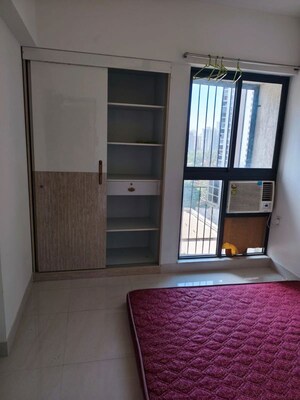 Room in 1 BHK Apartment at Lodha Crown Quality Homes, Majiwada – for Rent