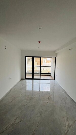 Room in 3 BHK Apartment at Majestique Signature Towers, Balewadi – for Sale