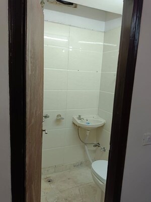 Bathroom in 2 BHK Builder Floor at Lajpat Nagar 4 – for Rent