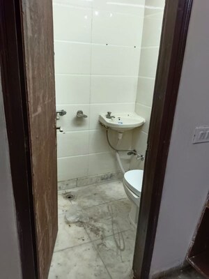 Bathroom in 2 BHK Builder Floor at Lajpat Nagar 4 – for Rent