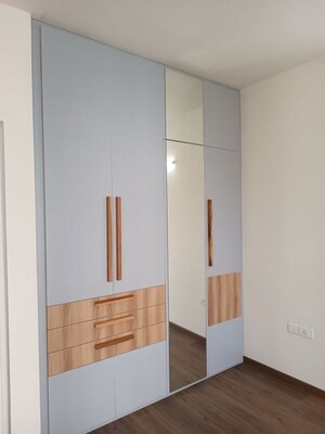 Room in 3 BHK Apartment at Godrej Avenues, Yelahanka – for Rent