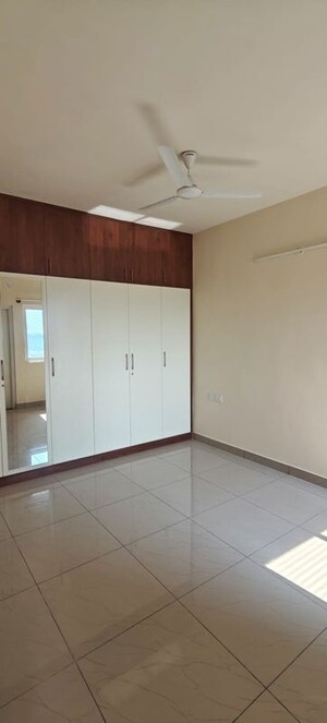 Room in 3 BHK Apartment at Puravankara Purva Atmosphere, Thanisandra Main Road – for Rent