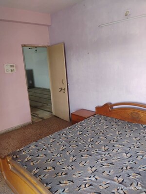 Bedroom in 2 BHK Apartment at Mahavir Nagar – for Rent