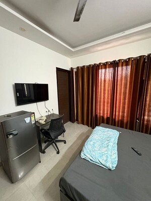 Team Area in 1 BHK Builder Floor at Sector 45 – for Rent