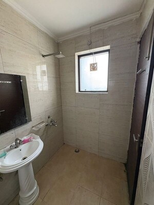 Bathroom in 1 BHK Builder Floor at Sector 45 – for Rent