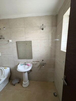 Bathroom in 1 BHK Builder Floor at Sector 45 – for Rent