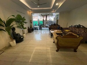 Living Room in 1 BHK Builder Floor at Sector 45 – for Rent