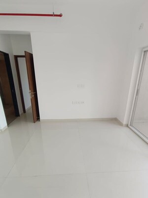 Furnished Amenities in 3 BHK Apartment at Runwal The Central Park, Chinchwad – for Rent