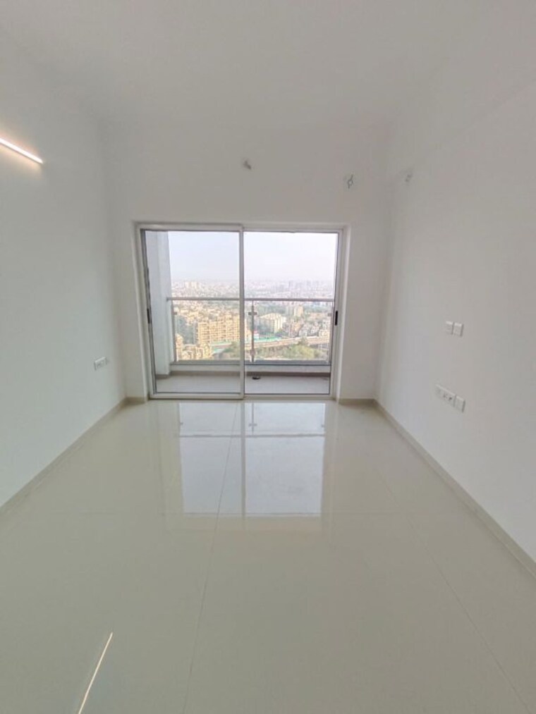 Room, runwal-the-central-park 3 Bedroom 1200 Sq.Ft. Apartment In Chinchwad Pune 10341596