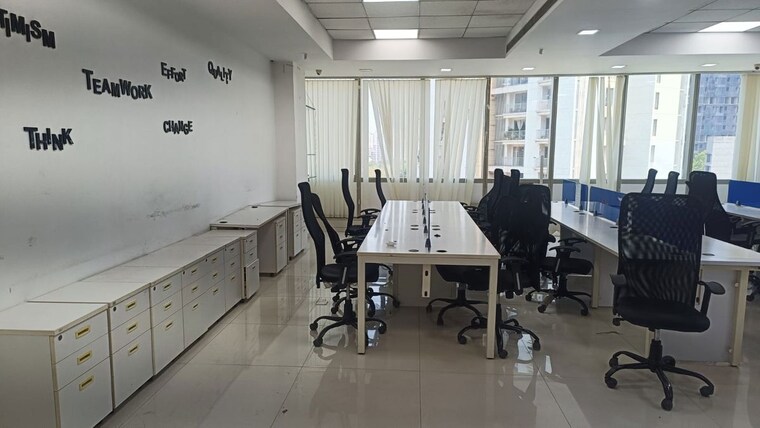 Team Area, wagle industrial estate Commercial Office Space 1172 Sq.Ft. In Wagle Industrial Estate Thane 10341769