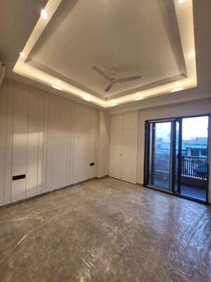 Room in 3 BHK Builder Floor at Greater Kailash I – for Rent