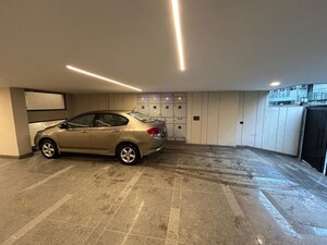Parking in 3 BHK Builder Floor at Greater Kailash I – for Rent
