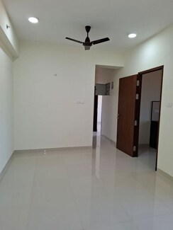 2 BHK Apartment For Sale in Sadguru Complex I