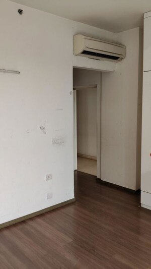 Room in 3 BHK Apartment at M3M Merlin, Sector 67 – for Sale
