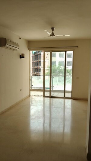 Room in 3 BHK Apartment at M3M Merlin, Sector 67 – for Sale