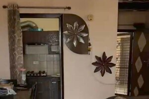 Furnished Amenities in 2 BHK Apartment at BPTP Princess Park, Sector 86 – for Rent