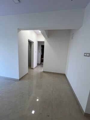 Room in 2.5 BHK Apartment at Padmanabh Ashirwad CHS, Panch Pakhadi – for Rent