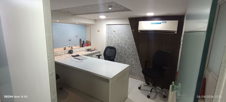 Team Area, naupada Commercial Office Space 800 Sq.Ft. In Naupada Thane 10341865
