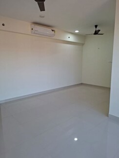 2 BHK Apartment For Sale in Je and Vee Madhuban