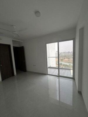 Room in 3 BHK Apartment at Goel Ganga Serio, Kharadi – for Rent