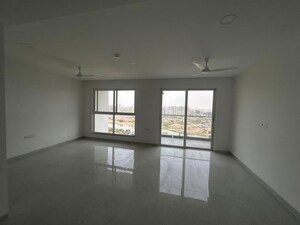 Room in 3 BHK Apartment at Goel Ganga Serio, Kharadi – for Rent