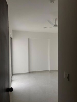 Room in 3 BHK Apartment at Goel Ganga Serio, Kharadi – for Rent