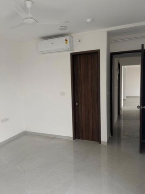 Room in 3 BHK Apartment at Goel Ganga Serio, Kharadi – for Rent