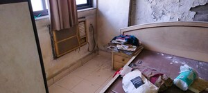 Room in  Apartment at Jogeshwari West – for Sale