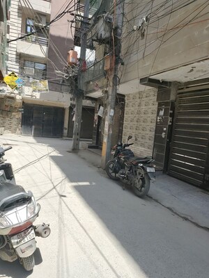 Parking in  Apartment at Uttam Nagar – for Sale