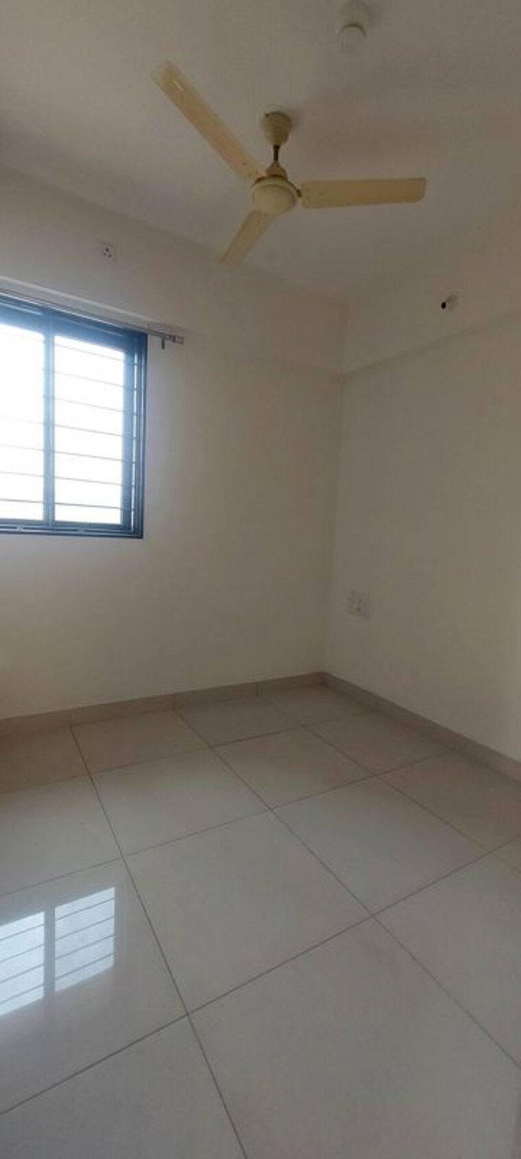 Room, nanded-kalashree 2.5 Bedroom 680 Sq.Ft. Apartment In State Bank Nagar Pune 10341988