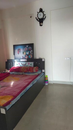 Bedroom in 1.5 BHK Apartment at Gemini Grand Bay, Manjari – for Rent