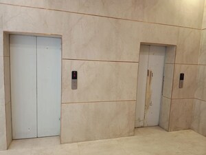 Lift in Studio Apartment at Earthcon Casa Grande II, Chi V Greater Noida – for Rent