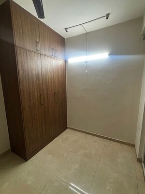 Room in  Builder Floor at Signature Global Park 4 and 5, Sohna Sector 36 – for Rent