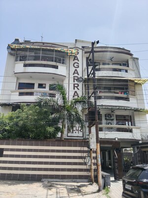  Apartment For Sale in Kavi Nagar