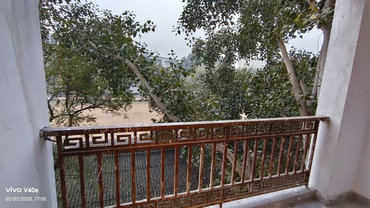 Balcony, vasant kunj 3 Bedroom 1450 Sq.Ft. Builder Floor In Vasant Kunj Delhi 9950114