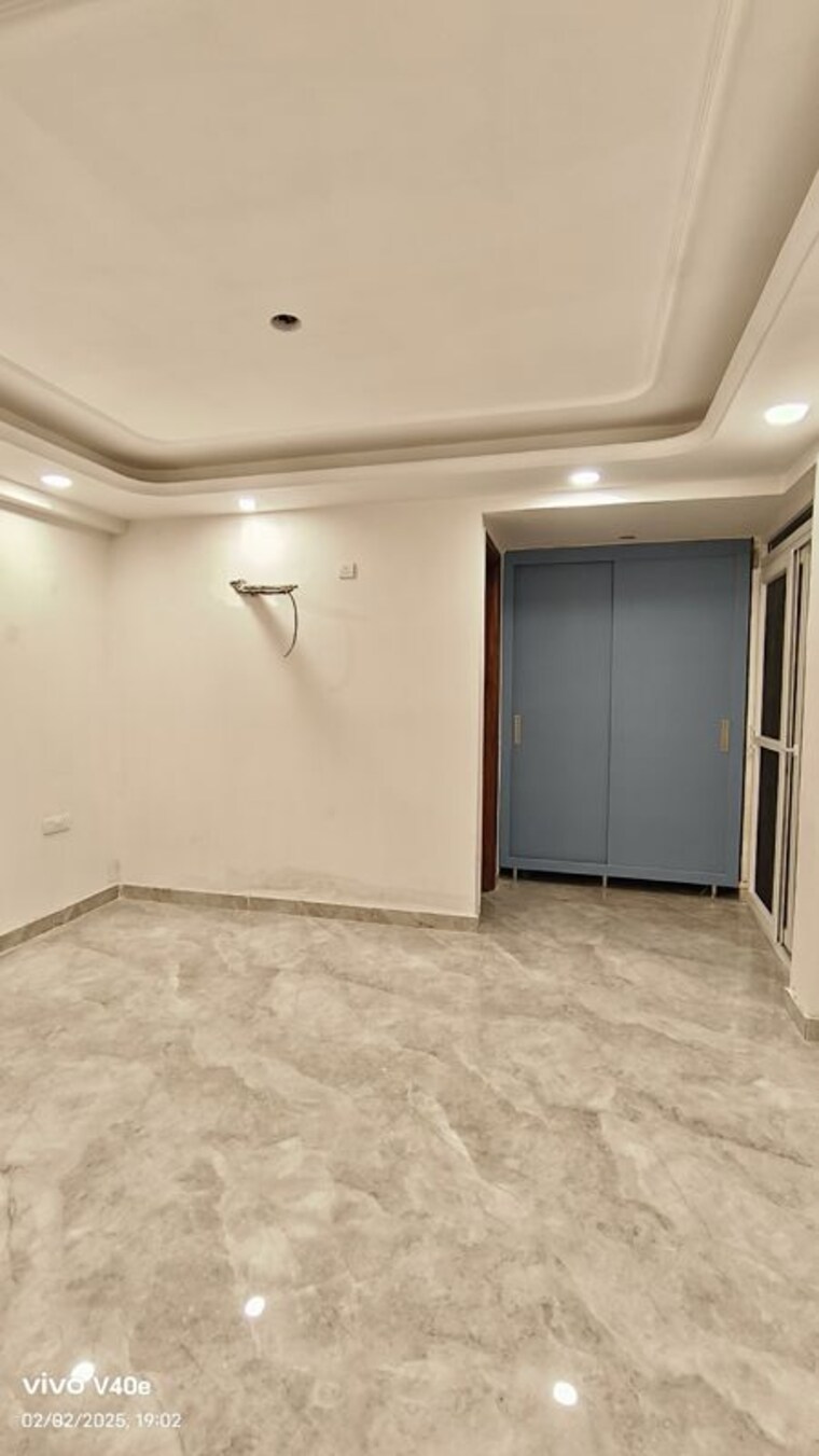 Room, vasant kunj 3 Bedroom 1450 Sq.Ft. Builder Floor In Vasant Kunj Delhi 9950114