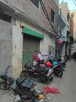  Independent House For Sale in Chetganj