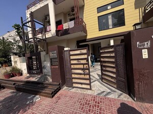  Builder Floor – Exterior View View at Sector 40 - for Sale