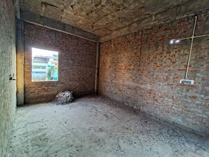 Room in 1.5 BHK Independent House at Vijayawada One Town – for Sale