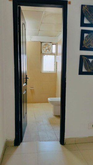 Bathroom in 2 BHK Builder Floor at South City 1 – for Rent